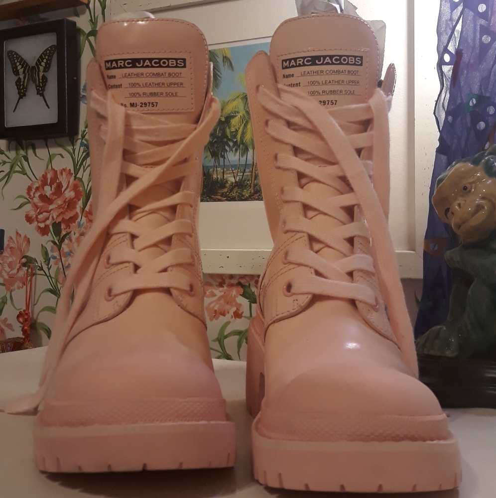 MARC JACOBS "Bristol" Light Pink Combat Boot 8.5 - Picture 2 of 8